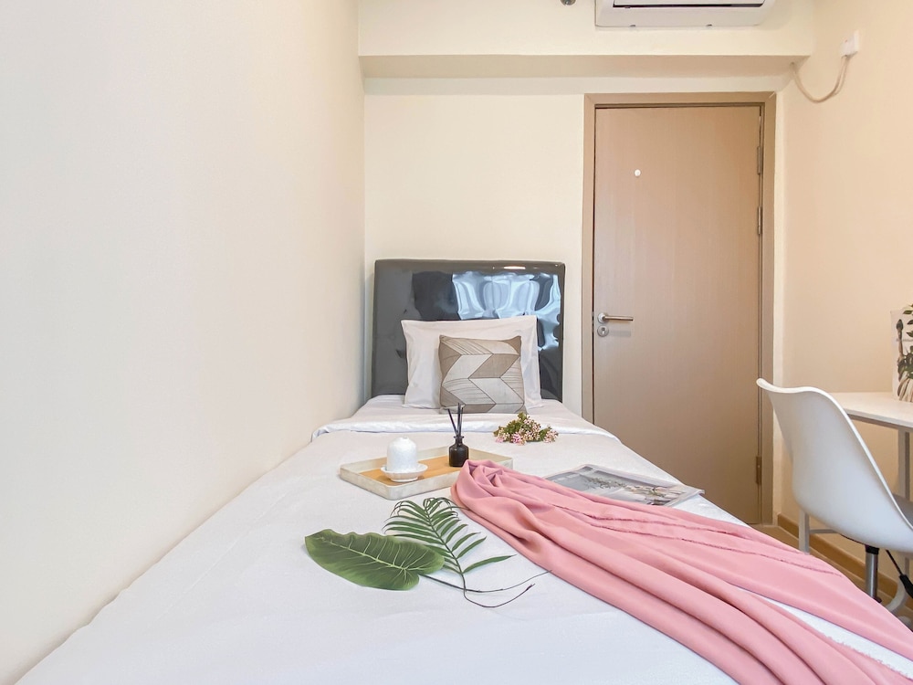 Simply And Homey 3Br At Apartment Meikarta