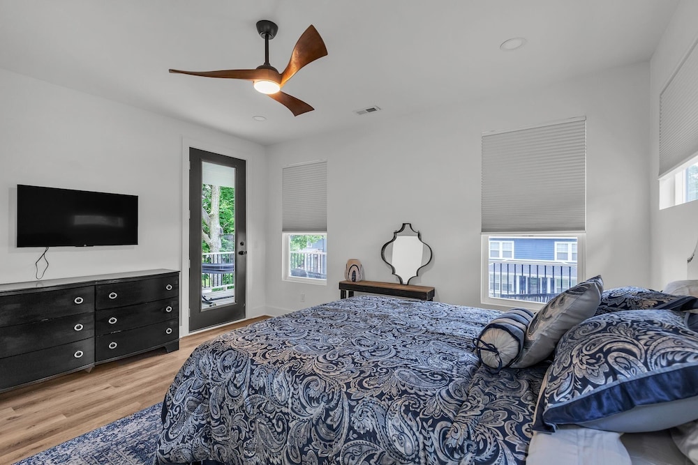 Brand-new 4br Unique Design Near Downtown Indy 4 Bedroom Home