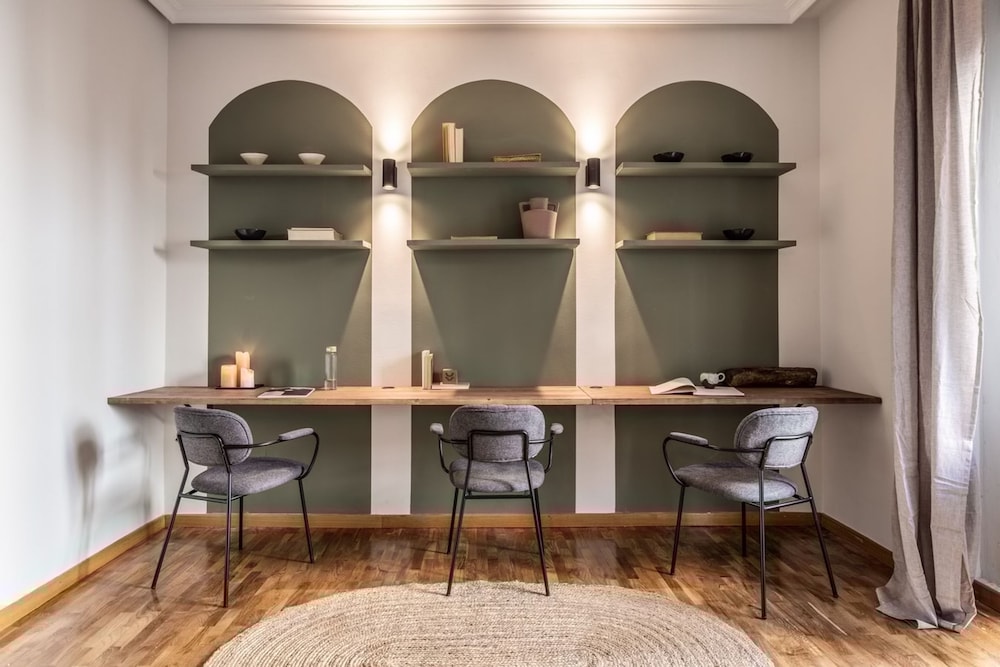 Napoli - 3 Bedroom and Office in Lista