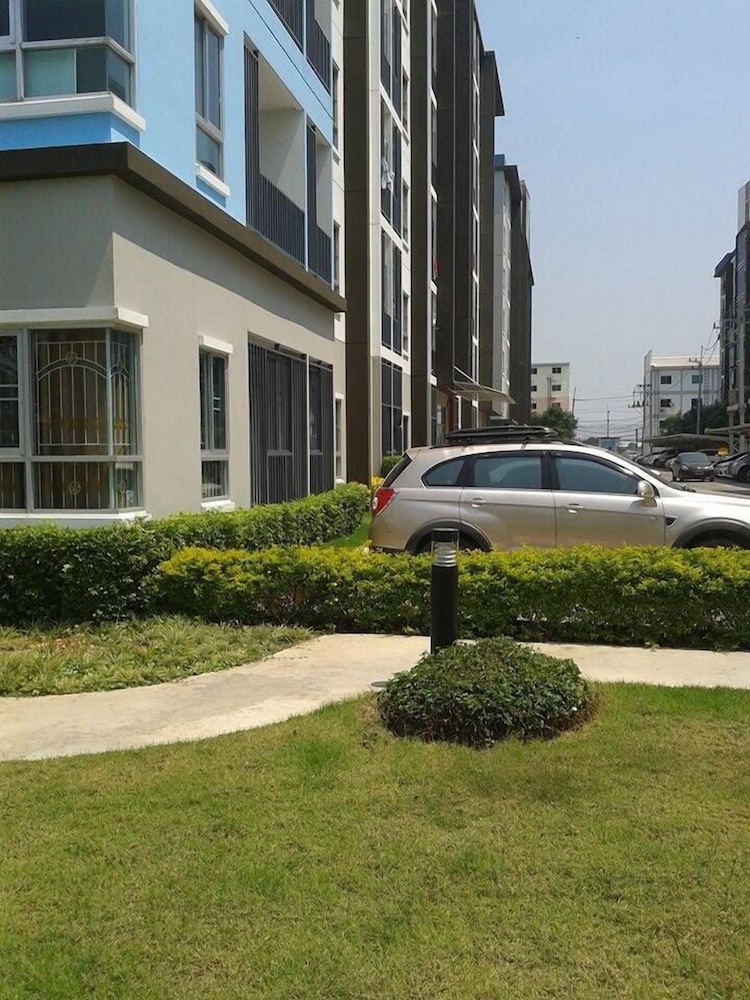 The Kith Condo Garden View