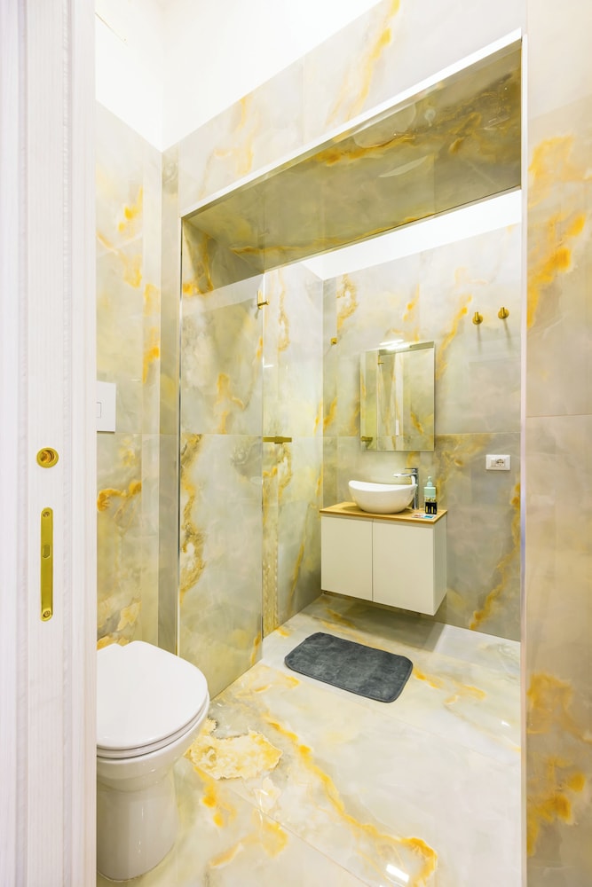 Essentia Home