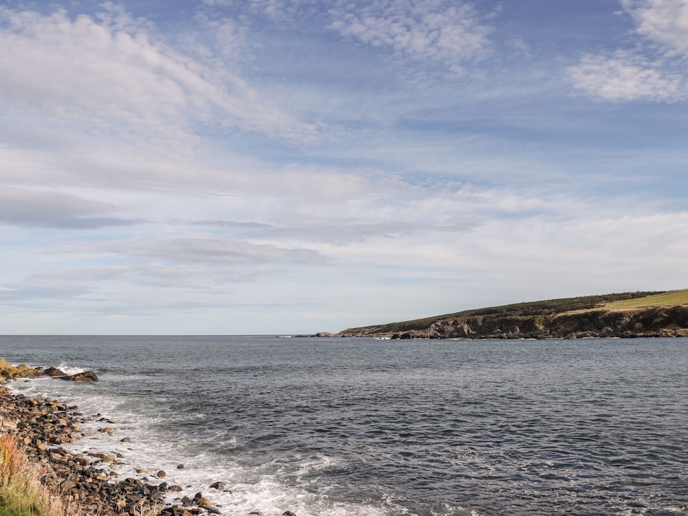 2 Seafield Place