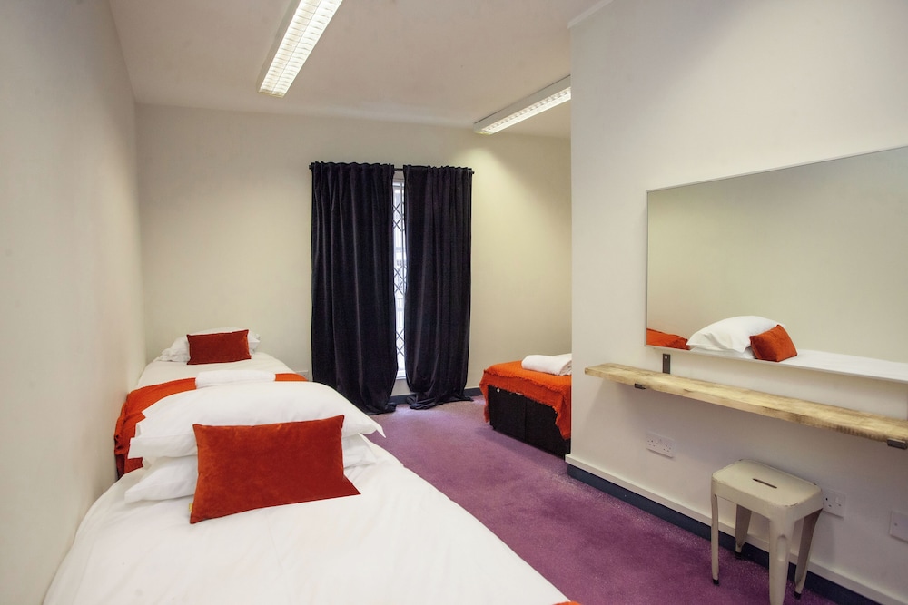 higgihaus 107 Sleeps 4 Monday - Friday