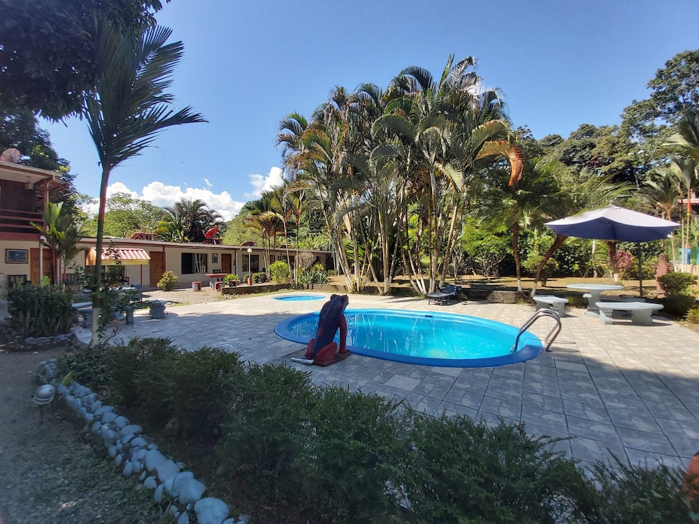 Costa Azul Lodge