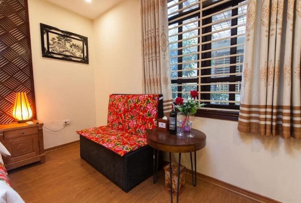 Dollar Homestay & Travel