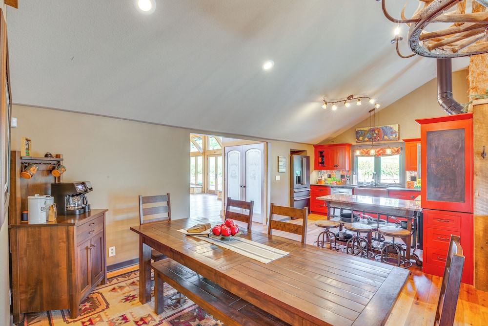 Stay & Sip: Group Ranch at Shamrock Hills Vineyard