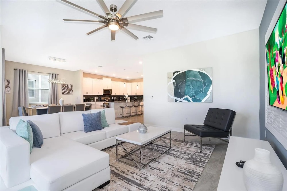 Stunning Game Room Pool Jacuzzi Storey Lake 2799