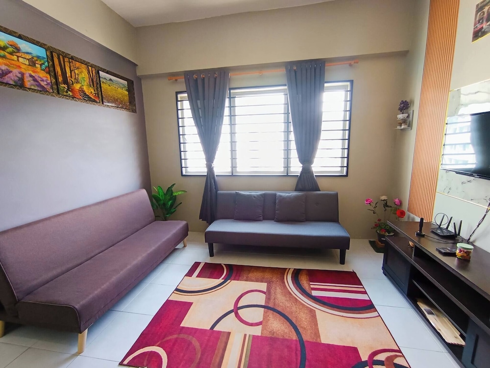 Hidanah Sutravilla Homestay