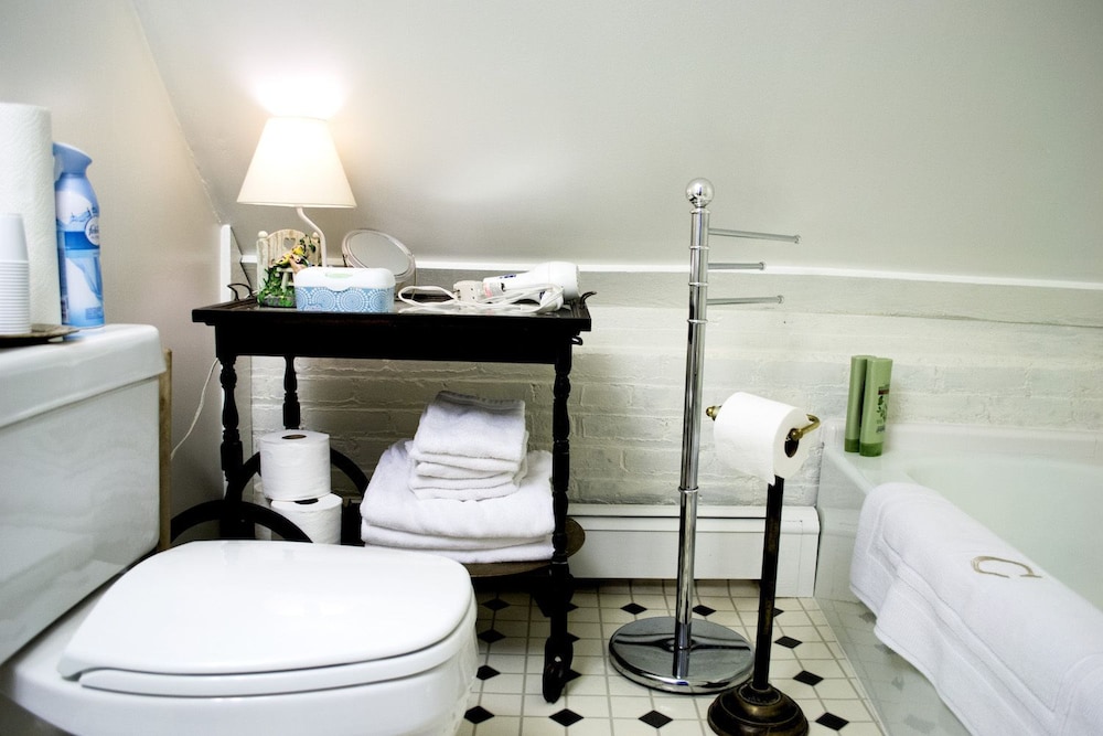Clifford House Private Home Bed & Breakfast