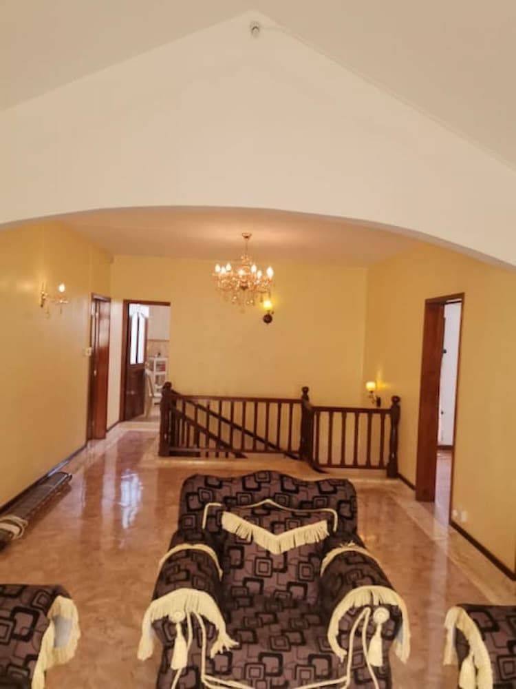 Luxury 6-bedroom Villa Near sea Flic en Flac view 5