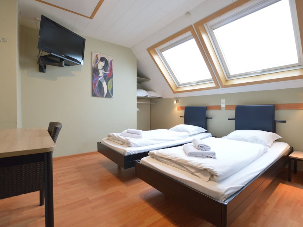 Spacious Home With Garden view 3