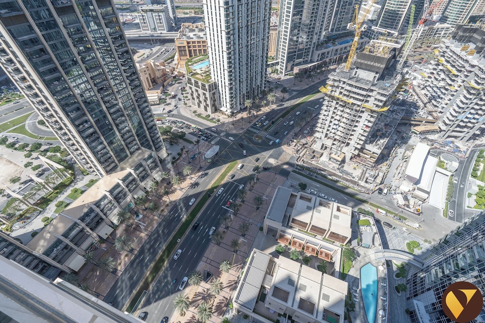 30th Floor Near Burj Khailfa Dubai Mal