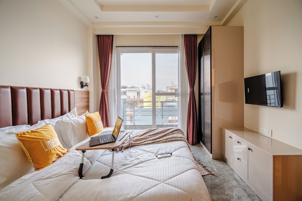 Lime Tree 1BHK Service Apartment Gurgaon