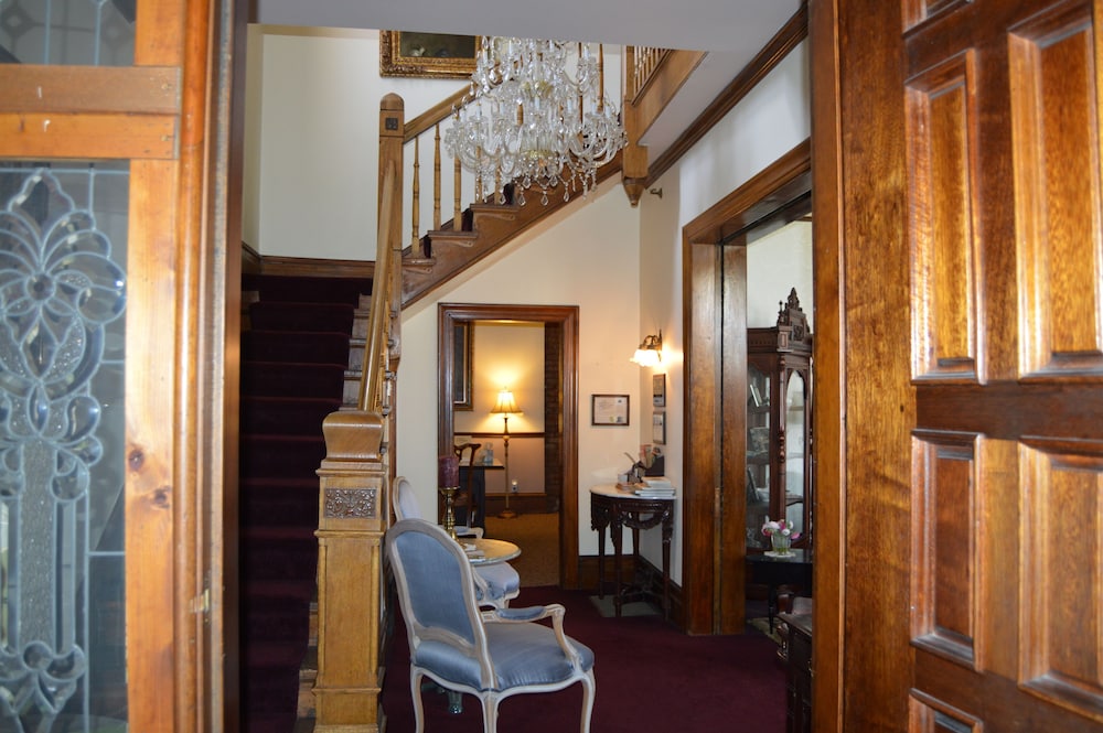 Hines Mansion