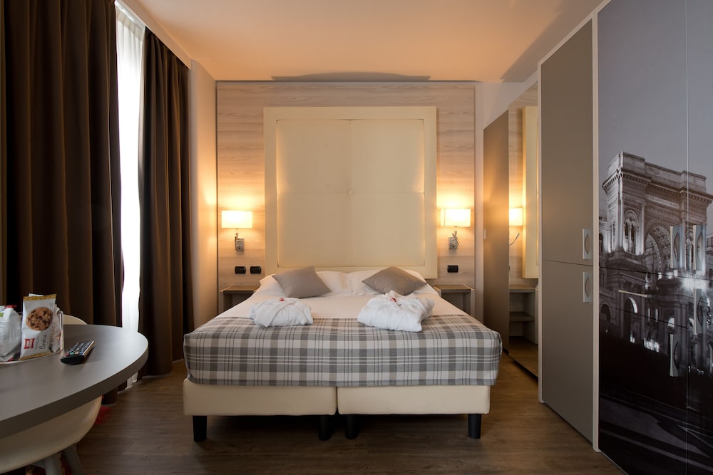 Duomo Hotel & Apartments