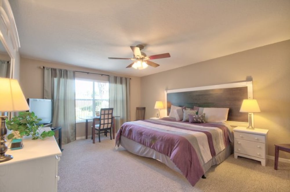5BR Davenport Pool Home by Watson-930OX view 2