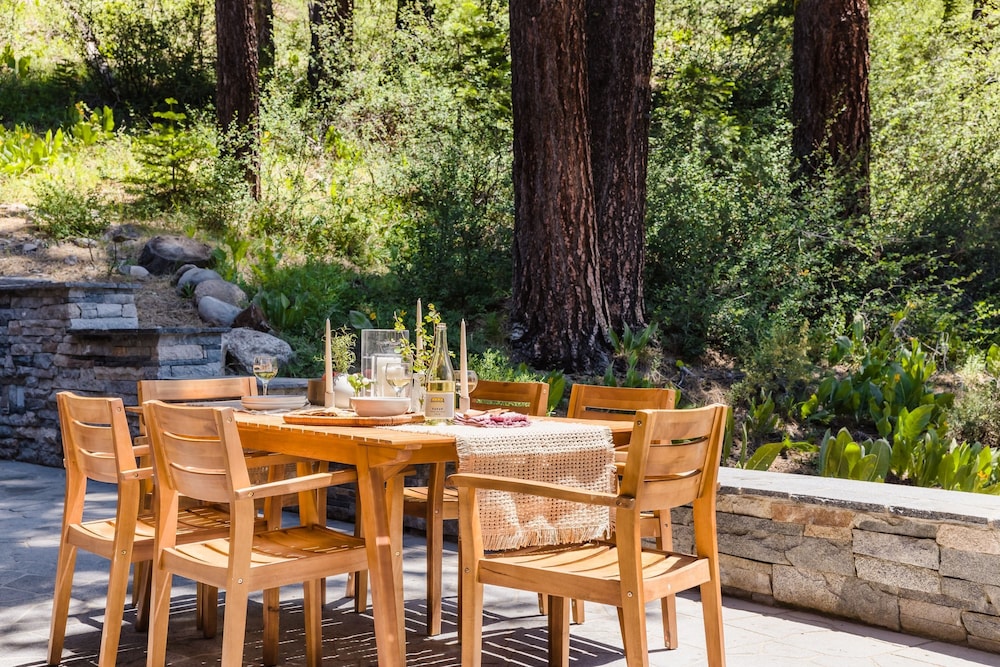 Hunter by Avantstay Riverfront Cabin w Prvt Cottage 5mins From Palisades