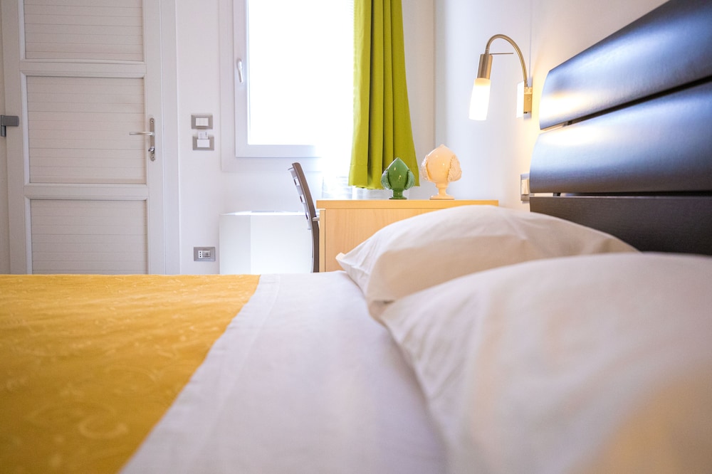 Donnosanto Hotel