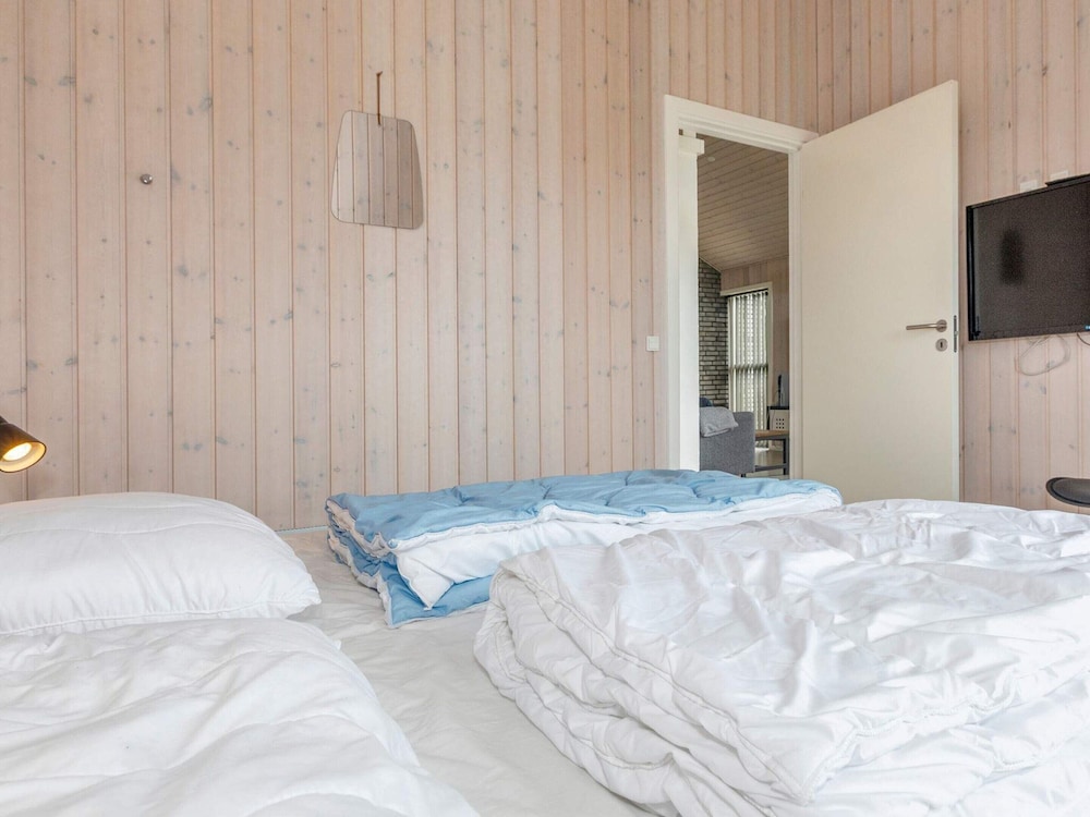 10 Person Holiday Home in Lokken view 5