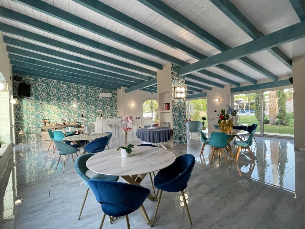 Room-relais Dea Degli Ulivi House