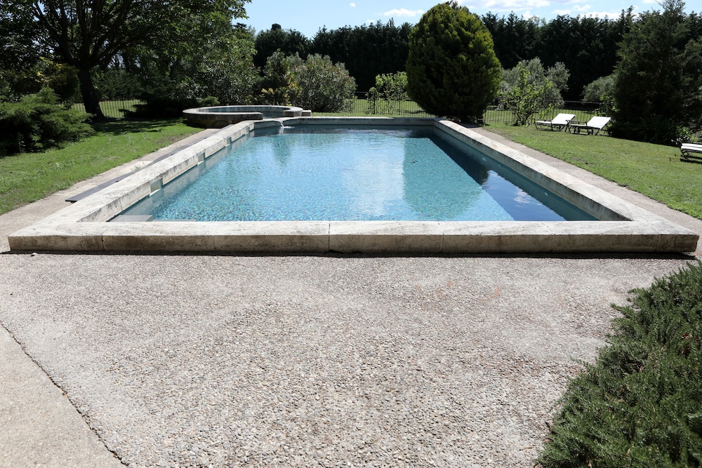 Orange Vacations - Justin de Provence - Property Image 11