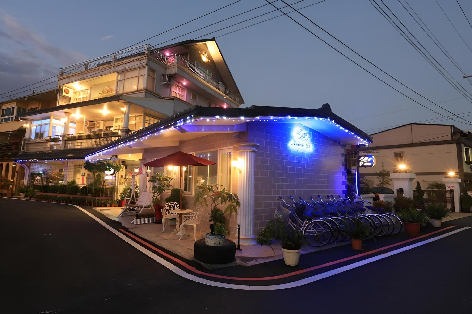 Avica B&B