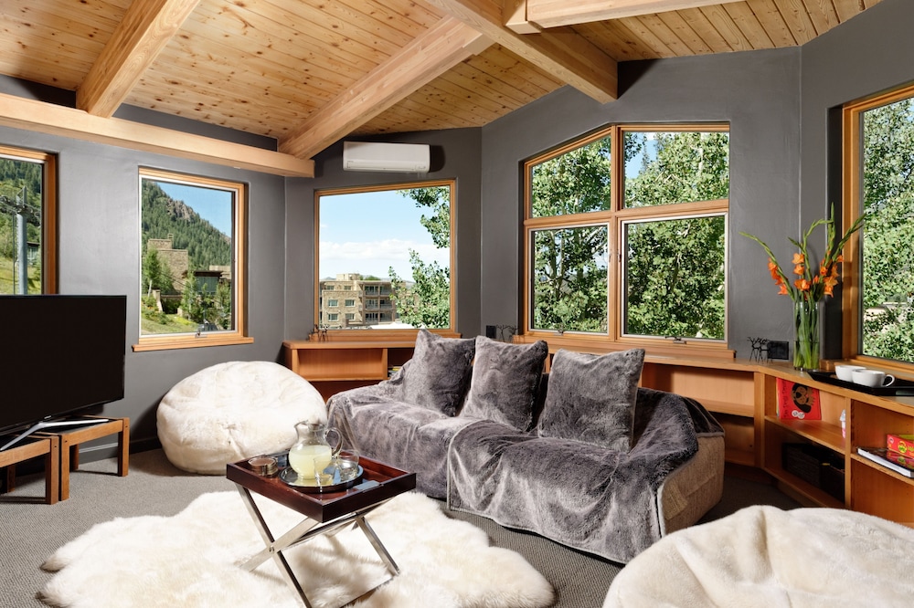 Aspen Snowmass Alps Apartments