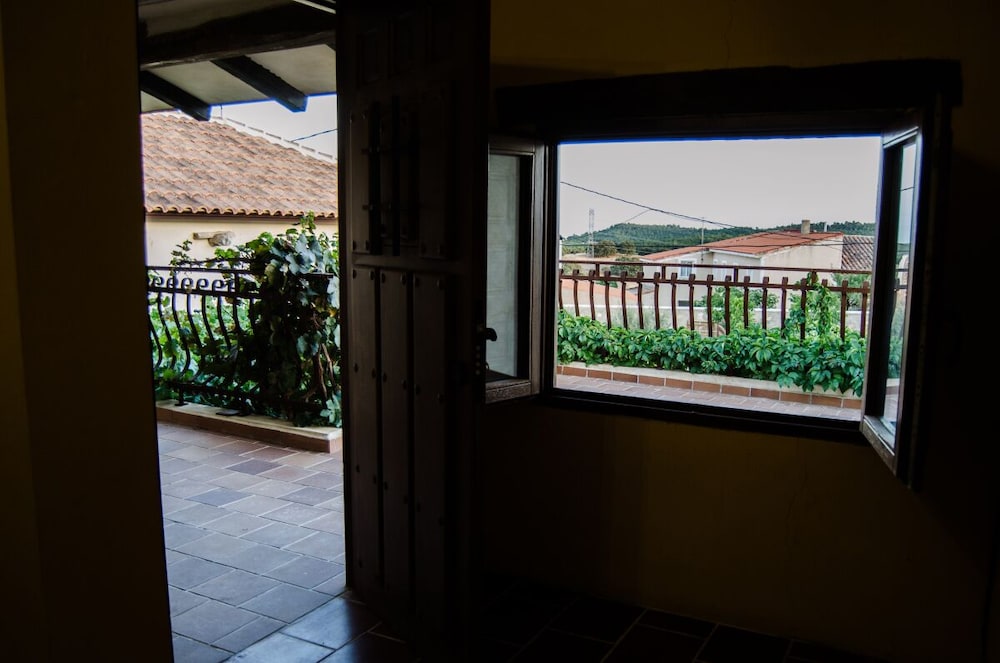 Country Houses Santa Ana de la Sierra view 4