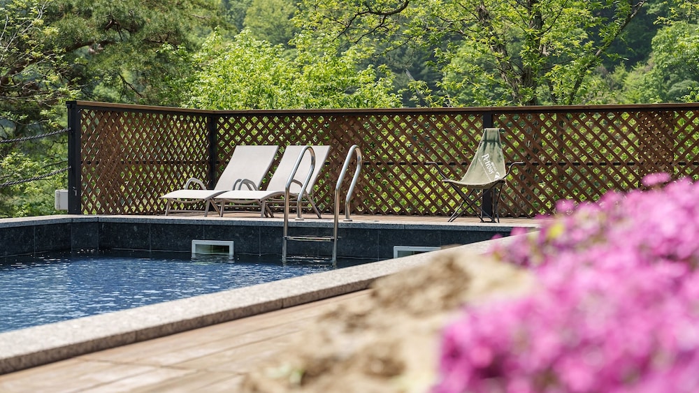 Gapyeong On The Hill Pool Villa