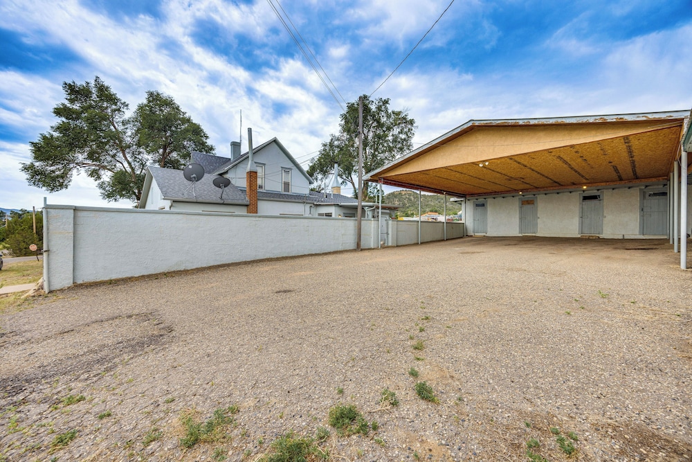 Charming Trinidad Home ~ 2 Mi to Main Street!