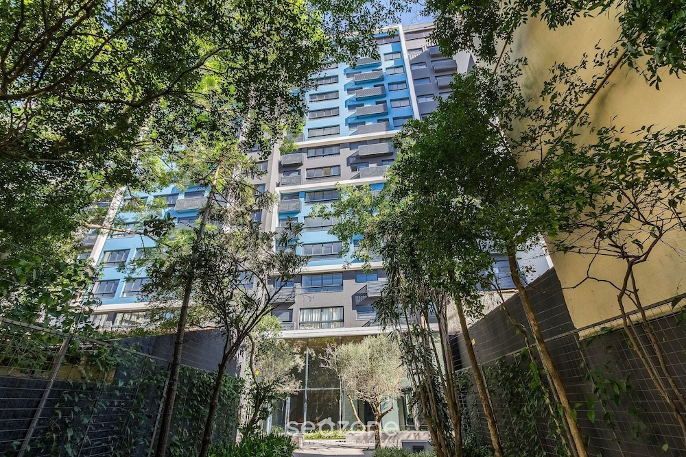 Condominium w/ Complete Leisure Facilities and Unbeatable Location in POA - Bles