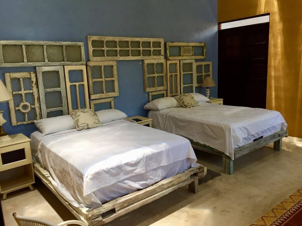 Merida Downtown Casa Colonial Suite view 4