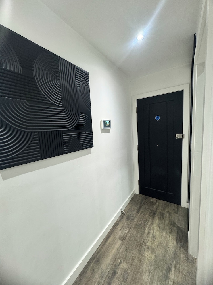 Luxury Flat in Uxbridge