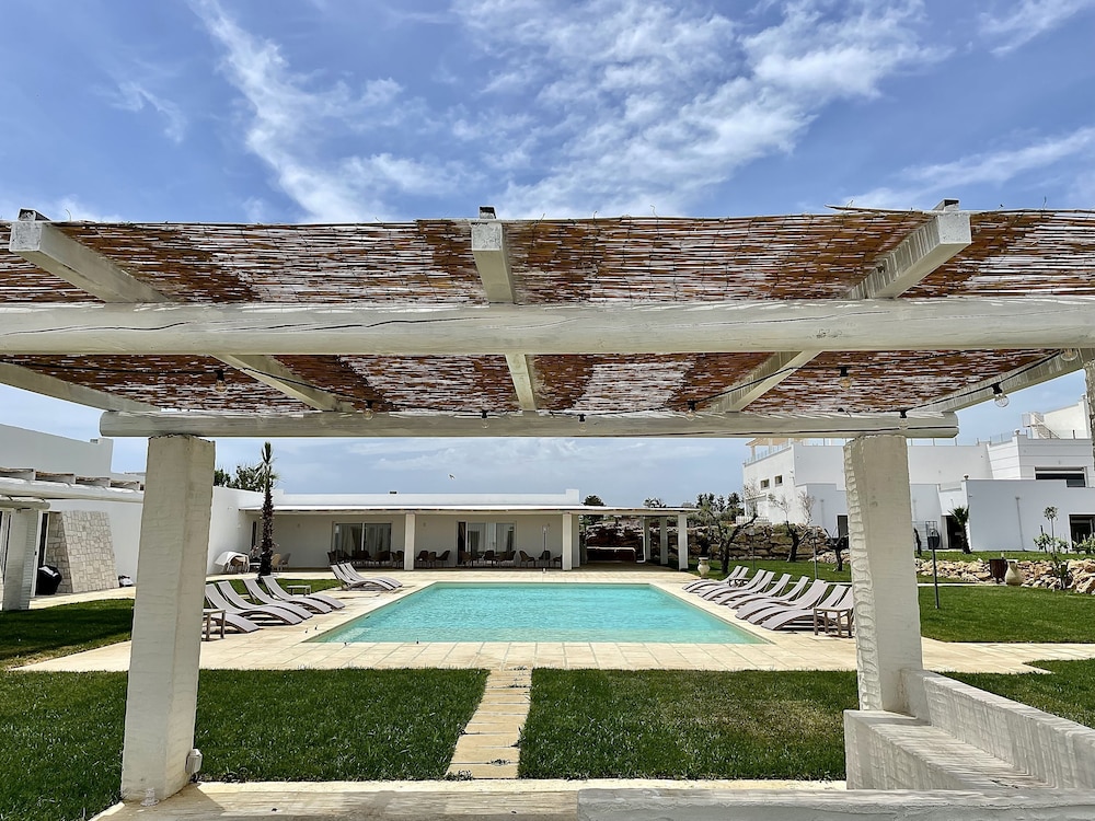 DE MARE WINE RESORT view 2