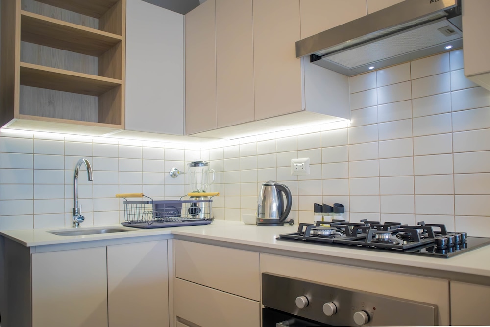 w Majestic 1BR w Modern Pool in Miraflores