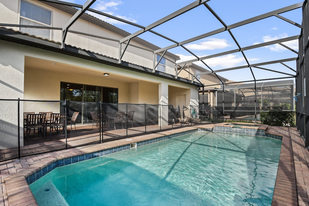 Ultimate 8BR Family Fun in Resort Near Disney!