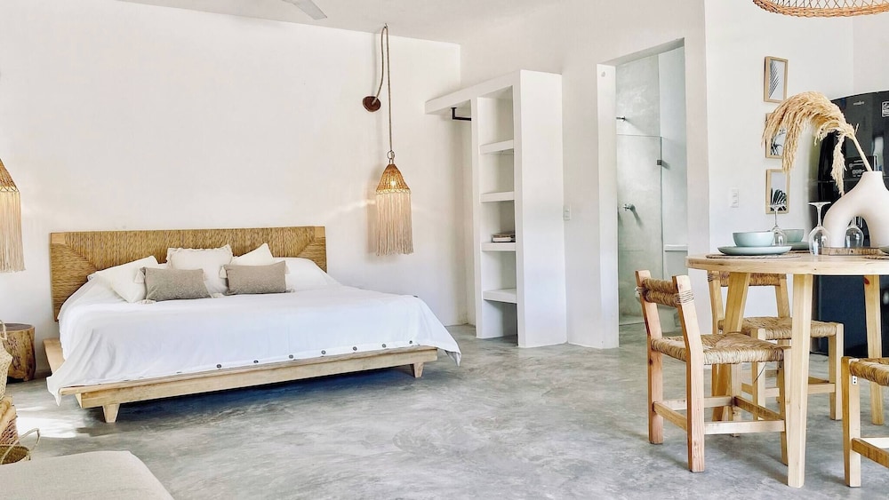 Cozy Studio In La Veleta view 4