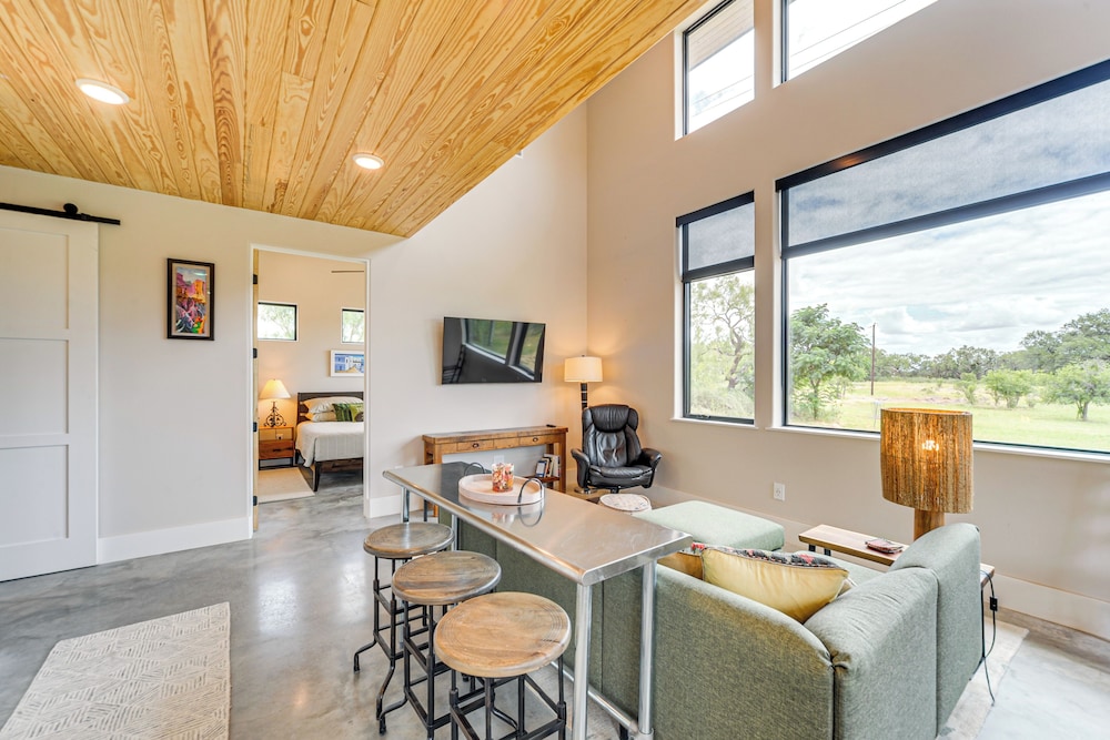 20-acre Property w/ Trail: Hill Country Hideaway!