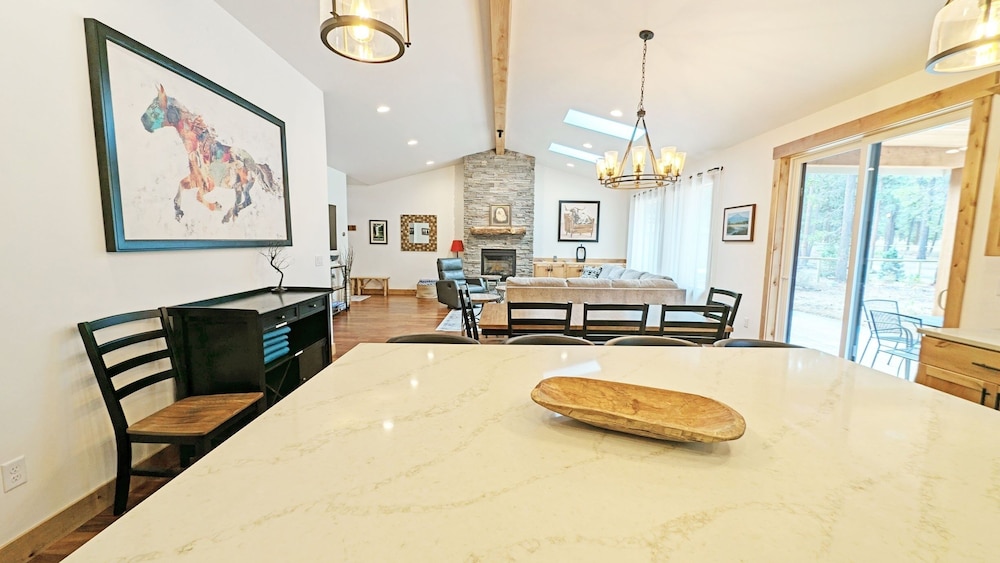 56593 Celestial Dr 4 Bedroom Home
