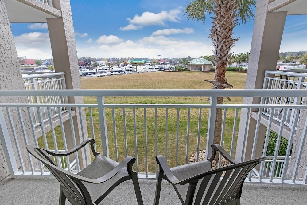 Yacht Club 2-704 4 Bedroom Condo
