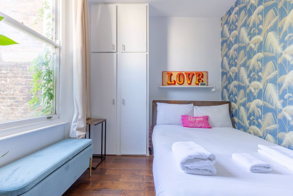 Cheerful 1 Bedroom Flat in the Heart of North London