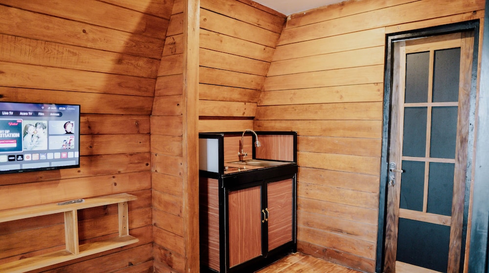 Sikunir Pondok Cabin By Travelink