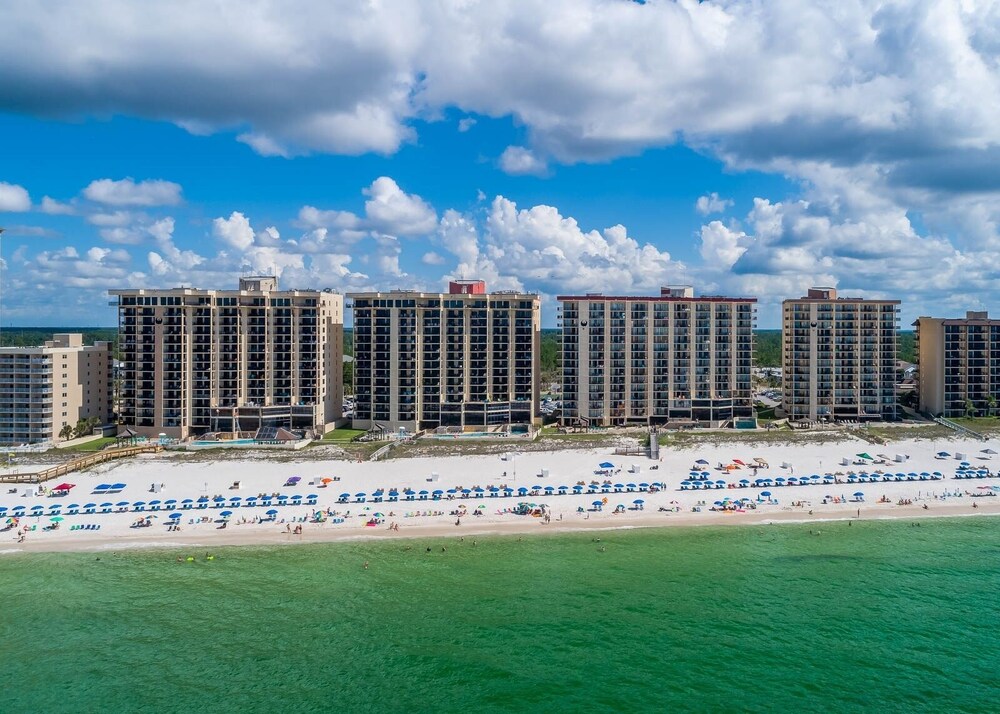 Phoenix Iv 4053 3 Bedroom Condo