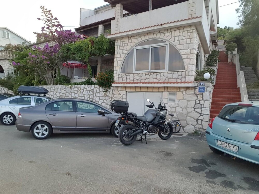 Apartments Marija Lastovo