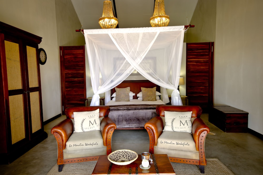 Otjiwa Safari Lodge
