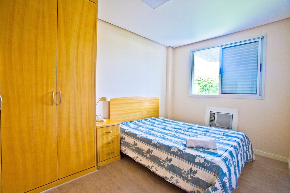 FL014 3 Bedroom Apartment By Senstay