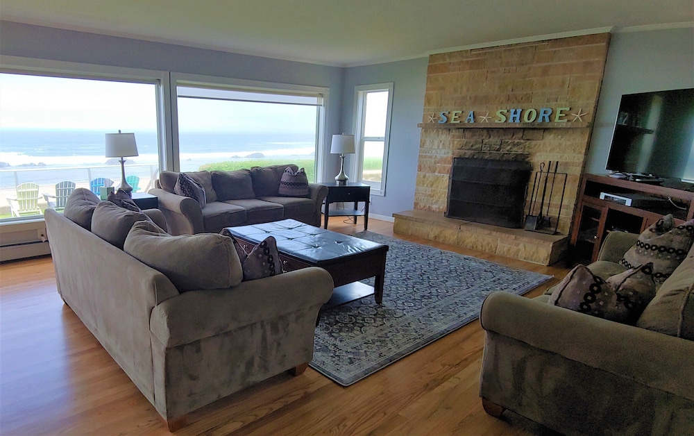 On the Beachfront Vacation Rentals