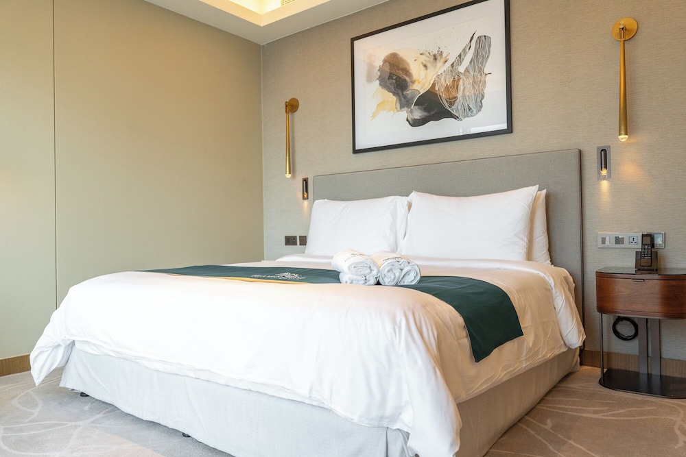 Address Residences Dubai Opera - Burj Khalifa City Views 2 & 3-Bedroom Apartment 1 minute walk to Burj Khalifa, Dubai Mall, Dubai Fountain by Heaven Crest