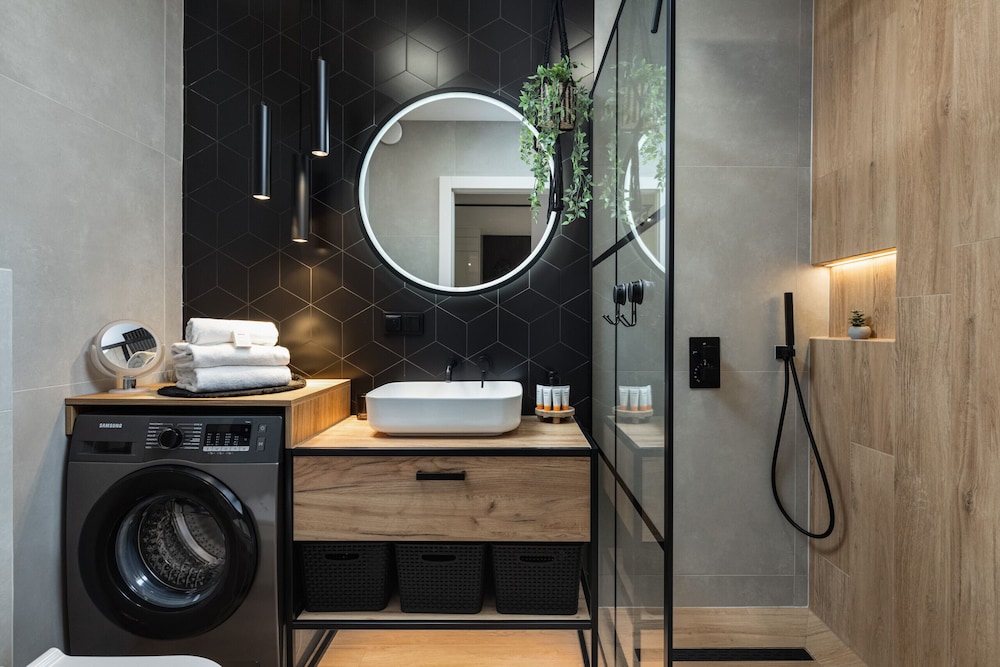 Lux Apartment Coast by Renters Prestige view 5
