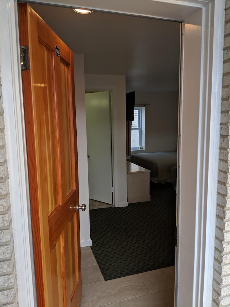 Photo 12